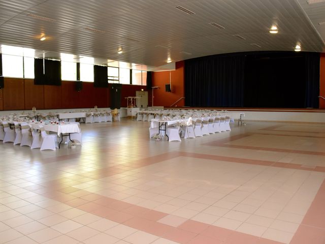 Le mariage de David et Christelle à Capestang, Hérault 30