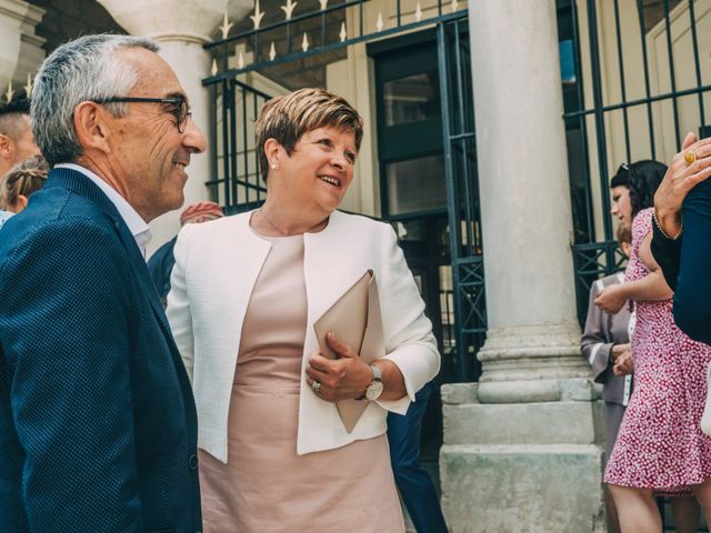 Le mariage de Alexis et Faustine à Mornand-en-Forez, Loire 44