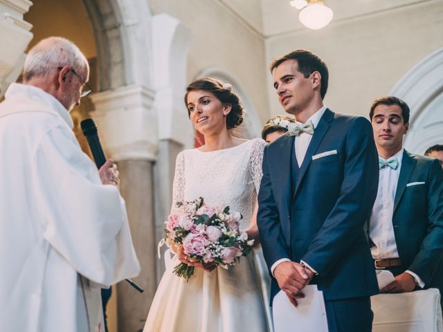 Le mariage de Alexis et Faustine à Mornand-en-Forez, Loire 54