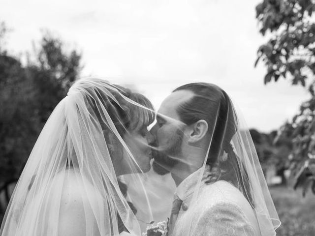Le mariage de Swanny et  Matthieu  à Gonfaron, Var 10