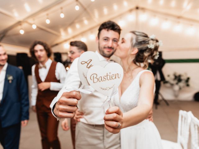 Le mariage de Bastien et Ambre à Lantignié, Rhône 77