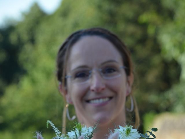 Le mariage de Julien et Mathilde à Gorron, Mayenne 16