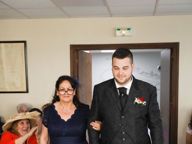 Le mariage de Anthony et Cynthia à La Fare-les-Oliviers, Bouches-du-Rhône 42