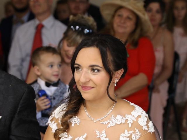 Le mariage de Anthony et Cynthia à La Fare-les-Oliviers, Bouches-du-Rhône 47