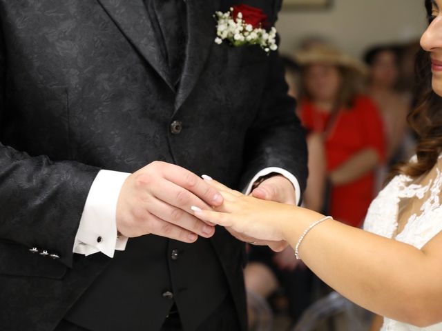 Le mariage de Anthony et Cynthia à La Fare-les-Oliviers, Bouches-du-Rhône 57