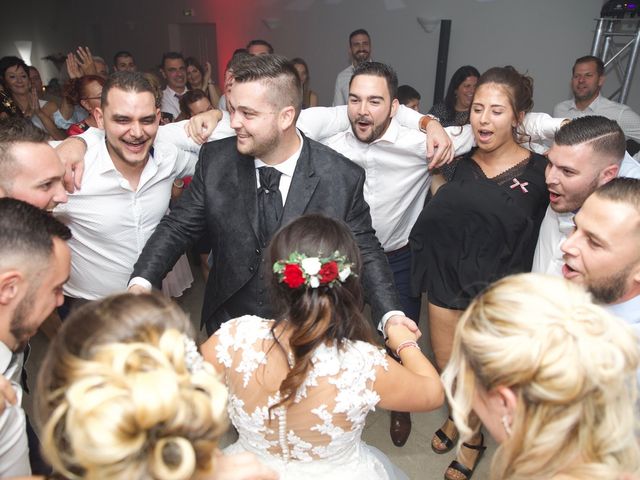 Le mariage de Anthony et Cynthia à La Fare-les-Oliviers, Bouches-du-Rhône 128