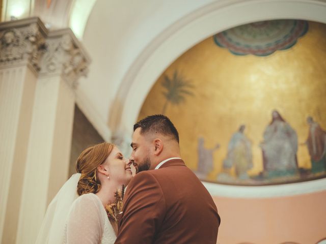 Le mariage de Guillaume et Flore à Beaujeu, Rhône 13