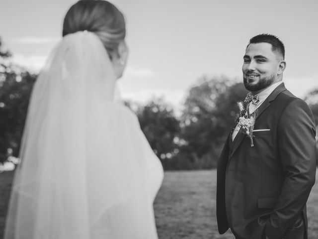 Le mariage de Guillaume et Flore à Beaujeu, Rhône 24