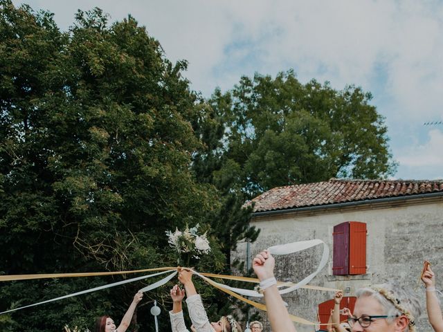 Le mariage de Julien et Mélanie à Archiac, Charente Maritime 20