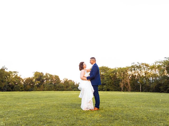 Le mariage de Julien et Mélanie à Maubec, Isère 9