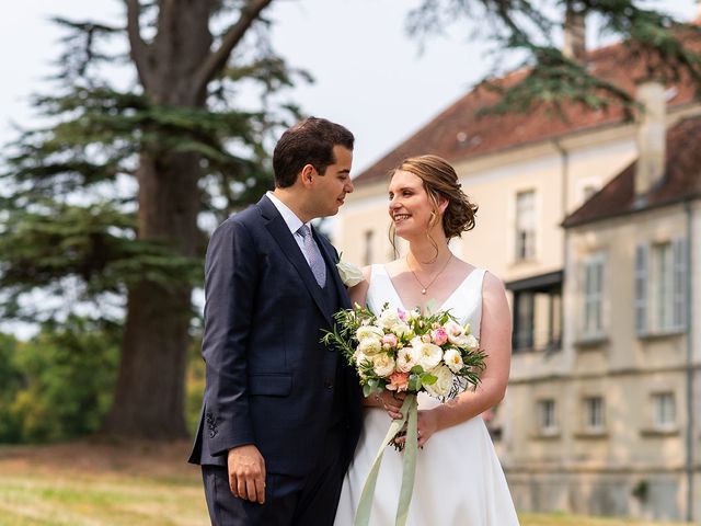 Le mariage de Ghassen et Mathilde à Fussy, Cher 5