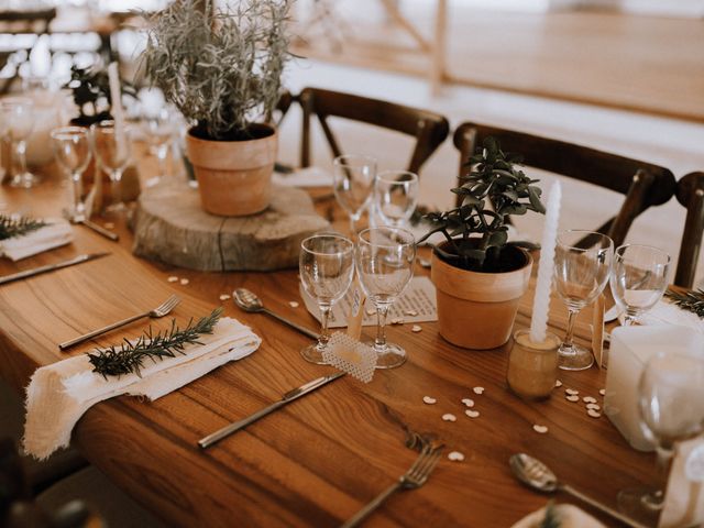 Le mariage de Raphaël et Camille à Pérignac, Charente 5