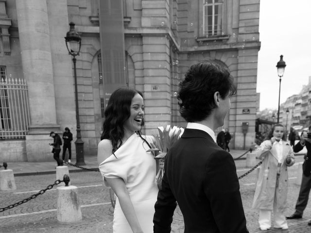 Le mariage de Hugo et Laura à Paris, Paris 8