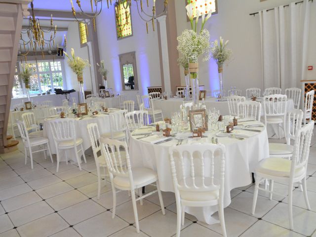 Le mariage de Mickael et Vincent à Tigeaux, Seine-et-Marne 17