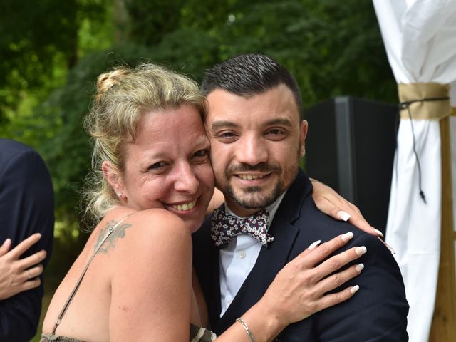 Le mariage de Mickael et Vincent à Tigeaux, Seine-et-Marne 22