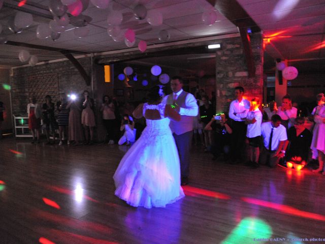 Le mariage de Mathieu et Chloé à Ornans, Doubs 1