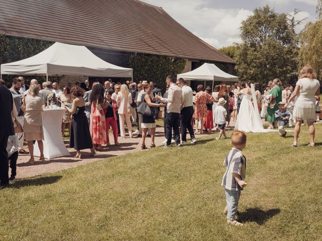 Le mariage de Florian et Claire à Génelard, Saône et Loire 27