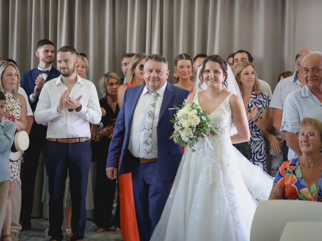 Le mariage de Mehdi et Coralie à Beaumont-Pied-de-Boeuf, Sarthe 159