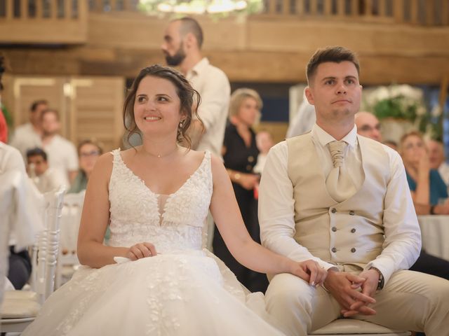 Le mariage de Mehdi et Coralie à Beaumont-Pied-de-Boeuf, Sarthe 301