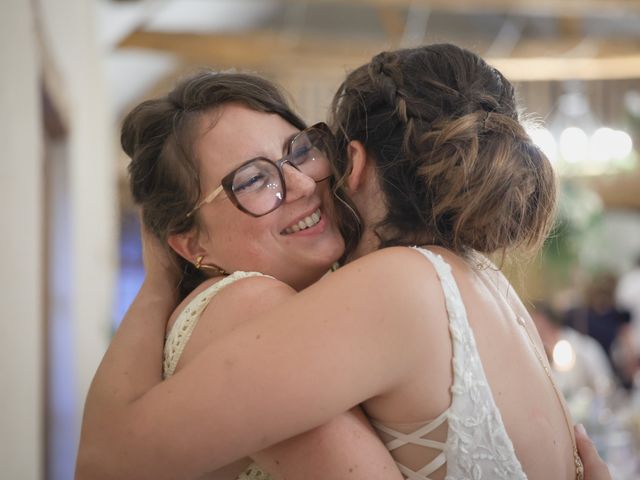 Le mariage de Mehdi et Coralie à Beaumont-Pied-de-Boeuf, Sarthe 304