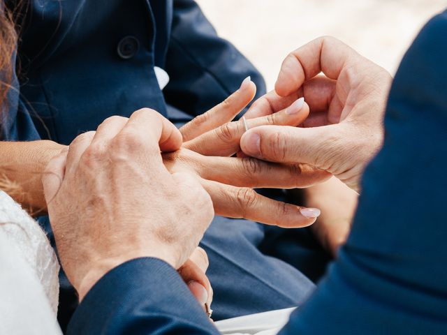 Le mariage de Guillaume et Elodie à Peyruis, Alpes-de-Haute-Provence 12