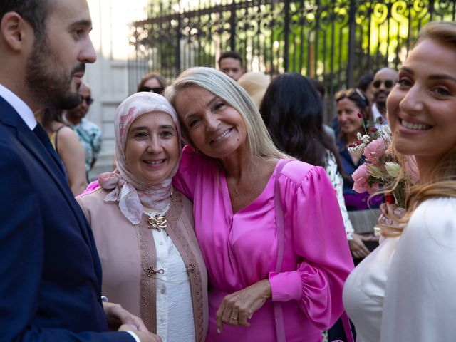 Le mariage de Omar et Julia à Paris, Paris 2