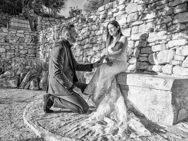 Le mariage de Fabien et Alison à Crillon le Brave, Vaucluse 23