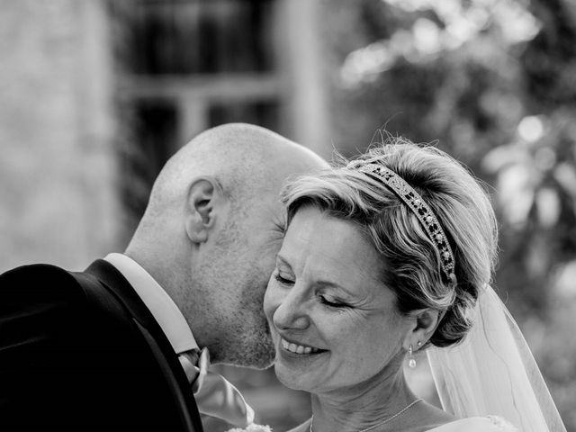 Le mariage de Stéphane et Isabelle à Igé, Saône et Loire 18