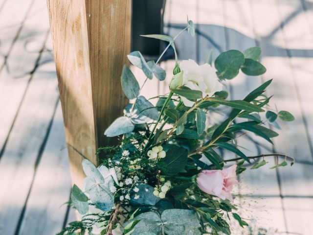 Le mariage de Mickaël et Amandine à Chambles, Loire 3