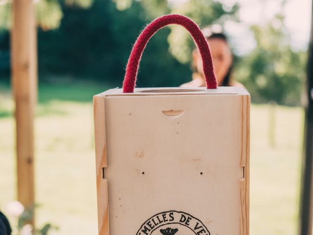 Le mariage de Mickaël et Amandine à Chambles, Loire 12