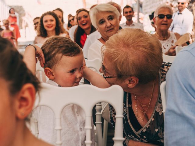 Le mariage de Mickaël et Amandine à Chambles, Loire 18