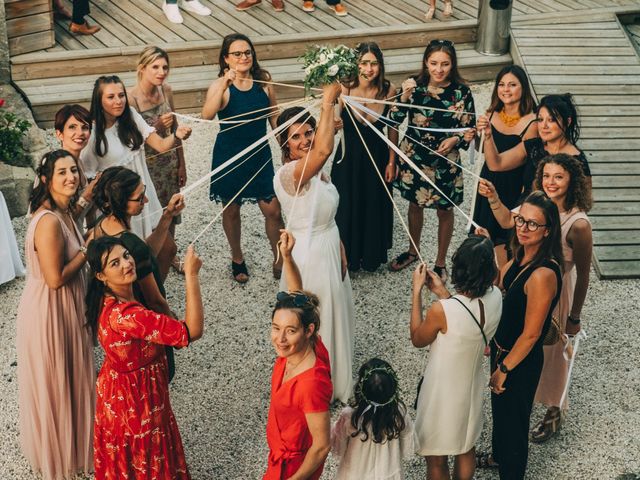 Le mariage de Mickaël et Amandine à Chambles, Loire 34