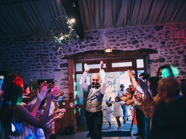 Le mariage de Mickaël et Amandine à Chambles, Loire 41