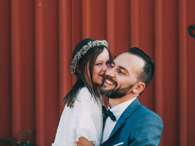 Le mariage de Mickaël et Amandine à Chambles, Loire 57