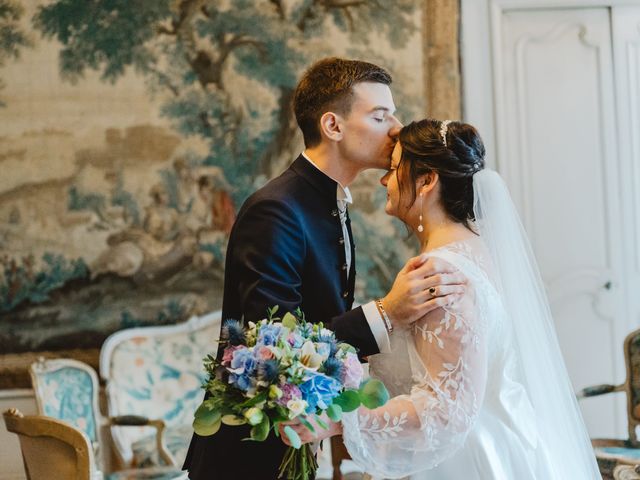 Le mariage de Julien et Alyssa à Nieul-lès-Saintes, Charente Maritime 10