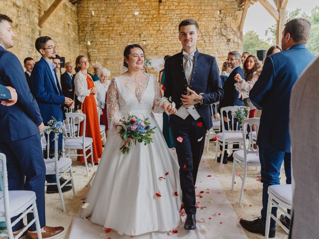 Le mariage de Julien et Alyssa à Nieul-lès-Saintes, Charente Maritime 18