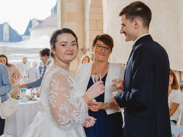 Le mariage de Julien et Alyssa à Nieul-lès-Saintes, Charente Maritime 24