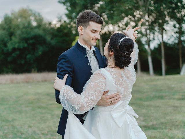 Le mariage de Julien et Alyssa à Nieul-lès-Saintes, Charente Maritime 25