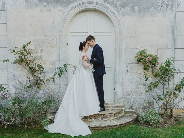 Le mariage de Julien et Alyssa à Nieul-lès-Saintes, Charente Maritime 27