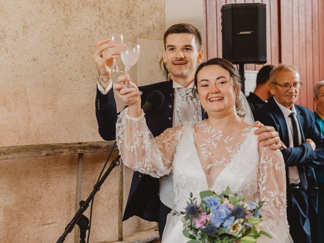 Le mariage de Julien et Alyssa à Nieul-lès-Saintes, Charente Maritime 29
