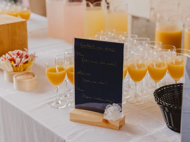 Le mariage de Julien et Alyssa à Nieul-lès-Saintes, Charente Maritime 30