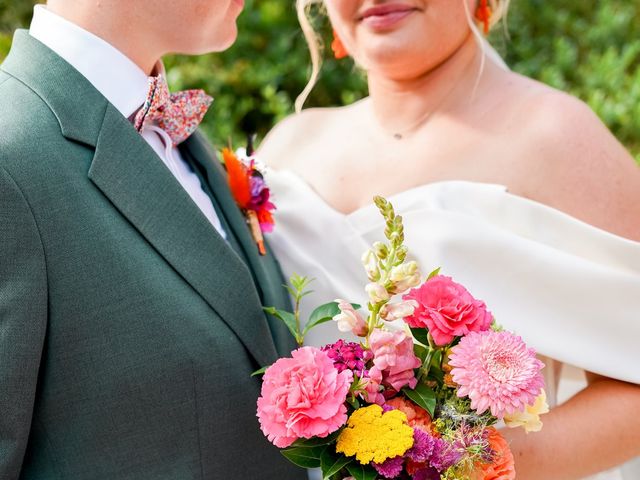 Le mariage de Clara et Aurore à Montilliers, Maine et Loire 16