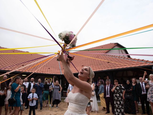 Le mariage de Goshua et Virginie à Hagondange, Moselle 16