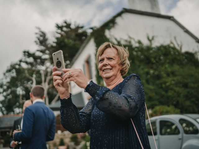 Le mariage de Adrien et Stéphanie à Concarneau, Finistère 84