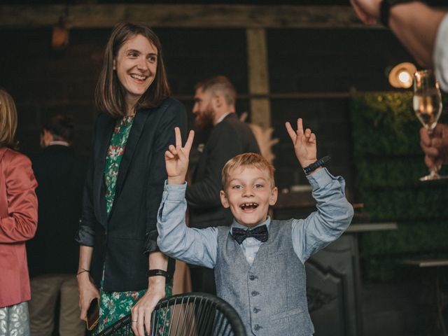 Le mariage de Adrien et Stéphanie à Concarneau, Finistère 106