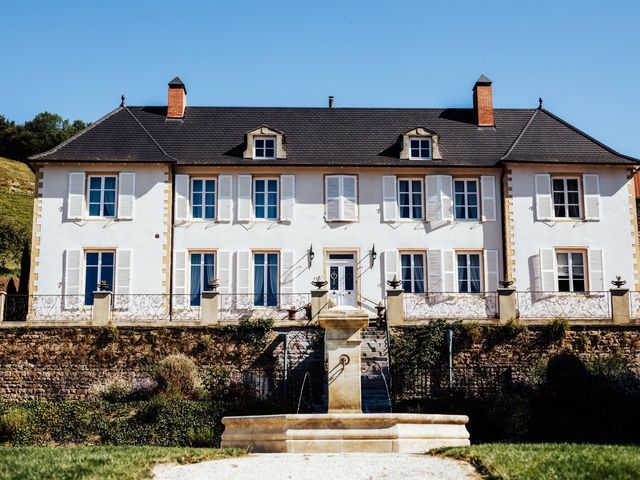 Le mariage de Florian et Marine à Thizy, Rhône 1