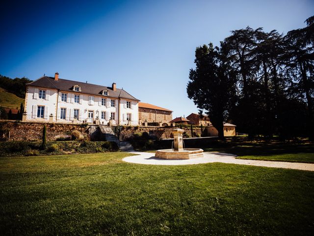 Le mariage de Florian et Marine à Thizy, Rhône 6