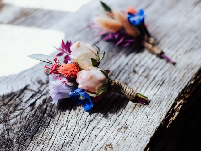 Le mariage de Florian et Marine à Thizy, Rhône 37