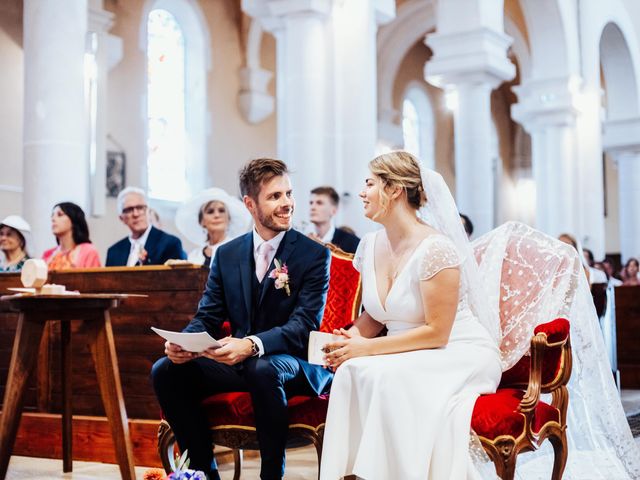 Le mariage de Florian et Marine à Thizy, Rhône 104