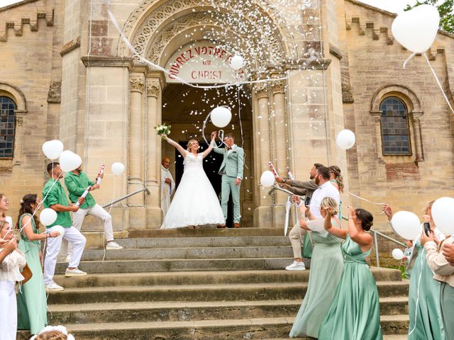 Le mariage de Anthony et Marie à Hébécrevon, Manche 15
